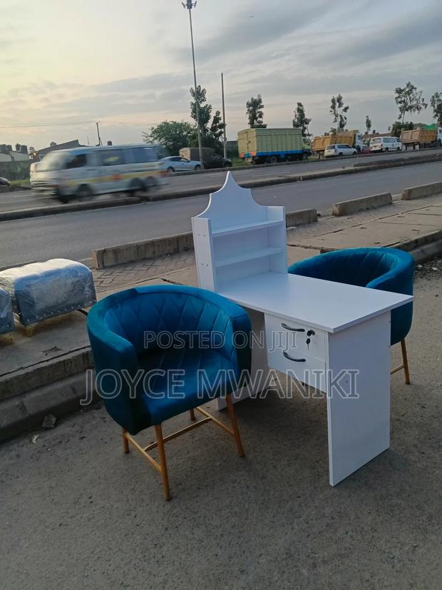 Manicure Set, White Table, Blue Seats. - thumbnail 3