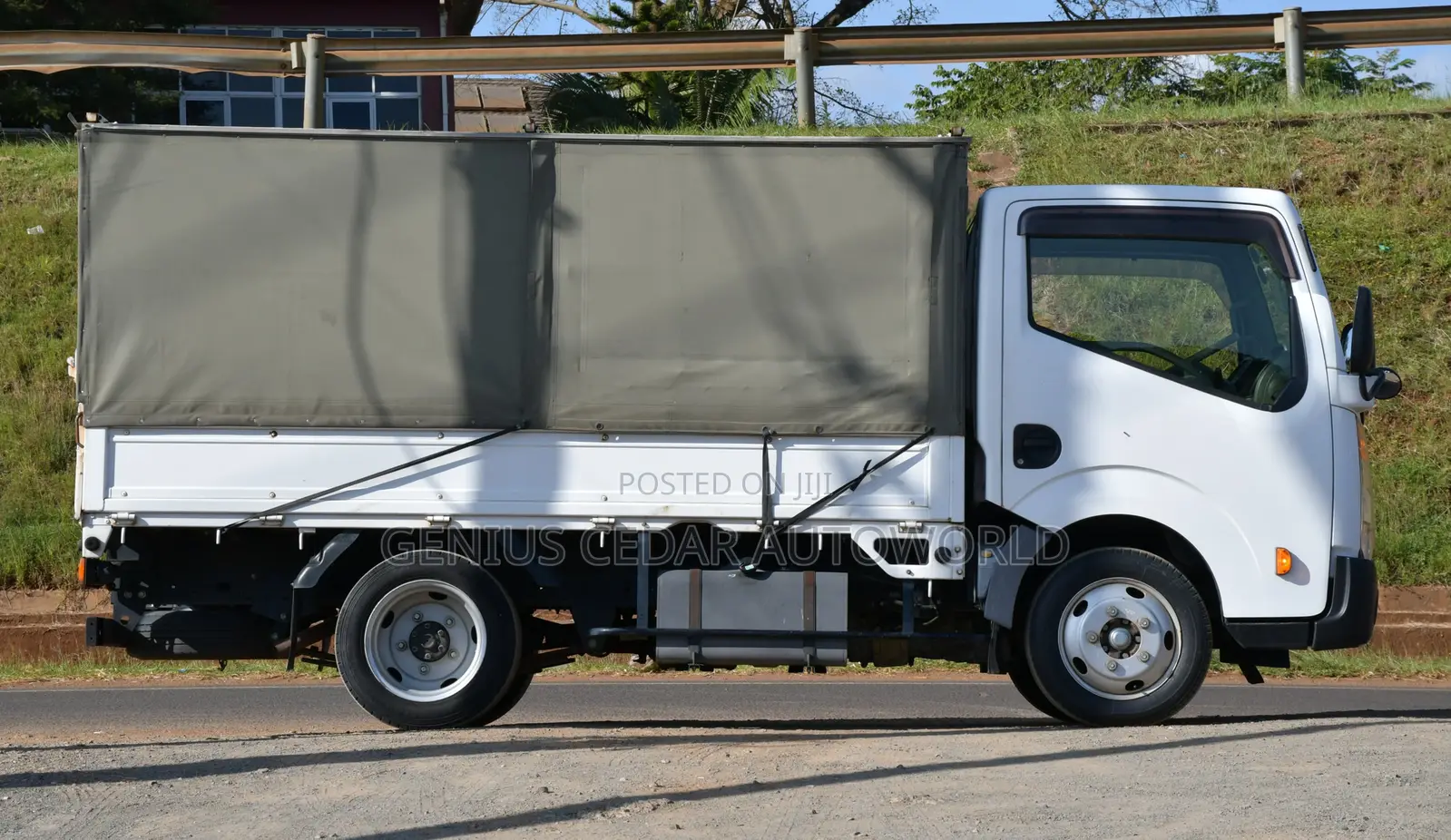 Nissan Atlas 2017 White
