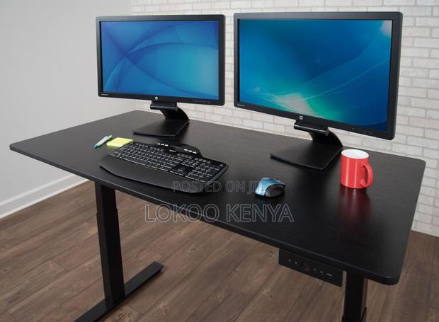 Office Desk: Black Adjustable Motorized Desk - thumbnail 5