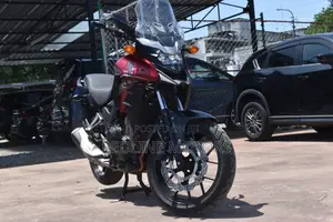 Honda CB 2018 Red