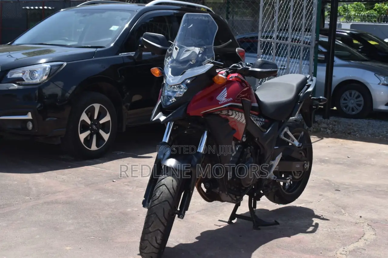 Honda CB 2018 Red