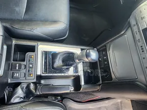 Toyota Land Cruiser Prado 2.8 2018 Black