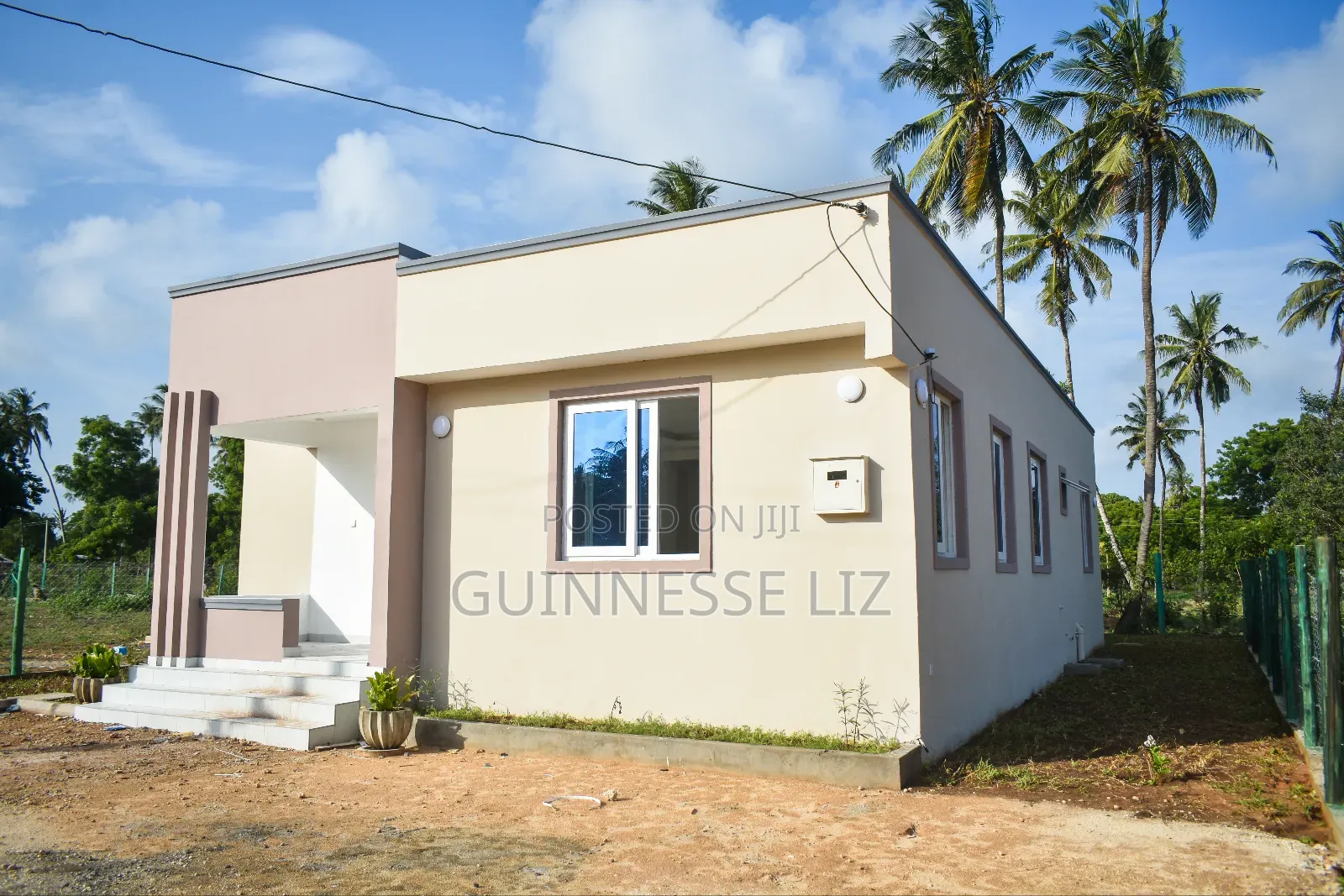 3bdrm Bungalow in Whispering Palms, Tezo for sale