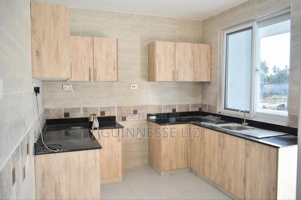 3bdrm Bungalow in Whispering Palms, Tezo for sale - thumbnail 6