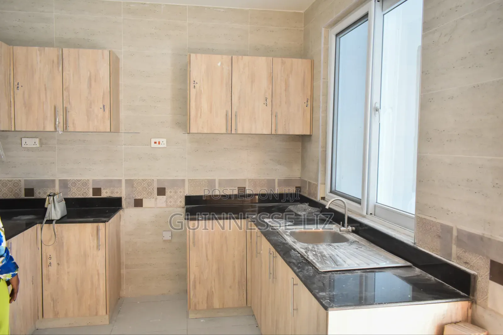 3bdrm Bungalow in Whispering Palms, Tezo for sale