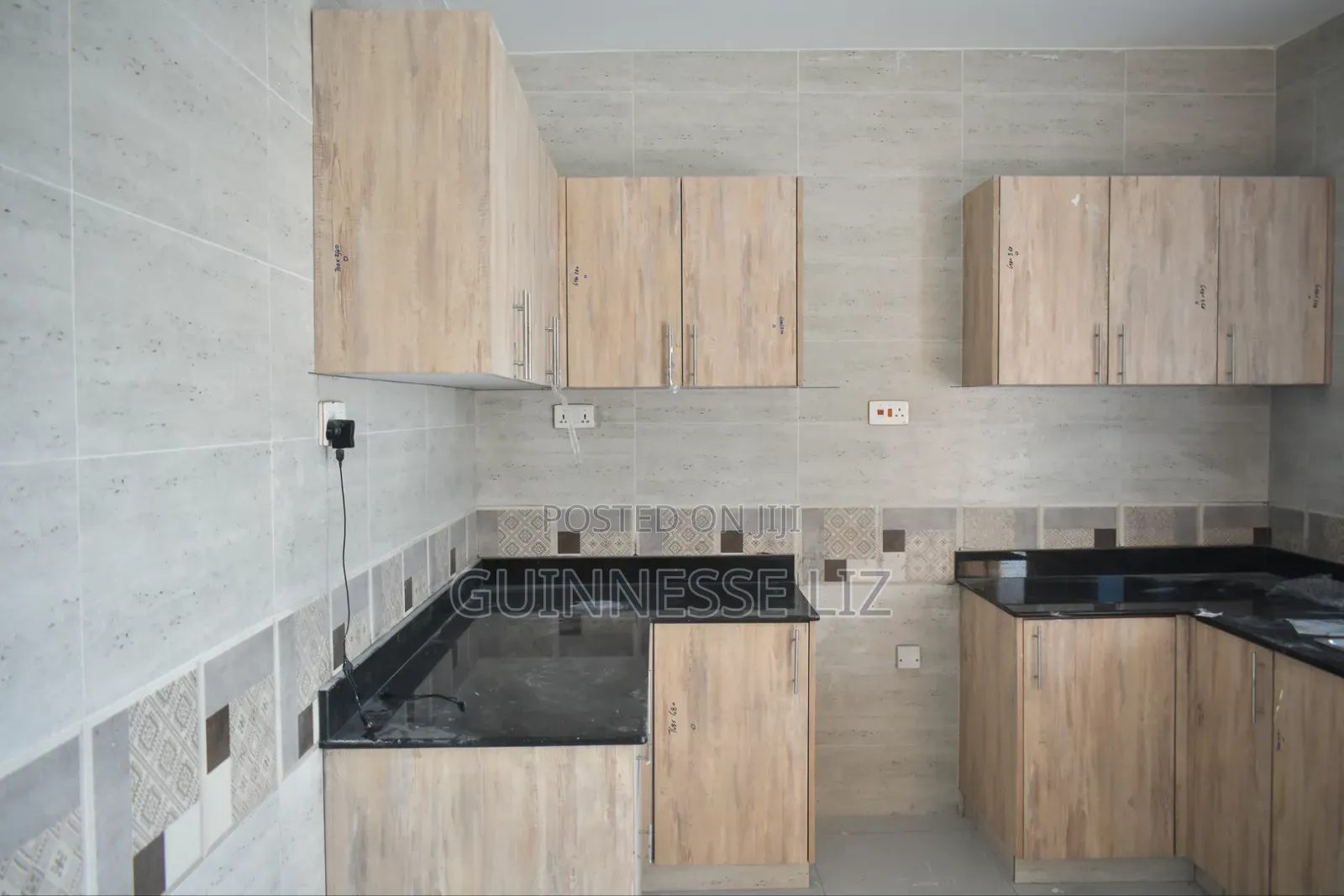 3bdrm Bungalow in Whispering Palms, Tezo for sale