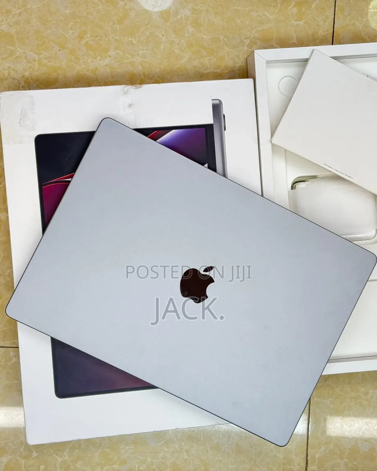 Laptop Apple MacBook Pro 2023 M2 Pro 16GB Apple M2 SSD 512GB