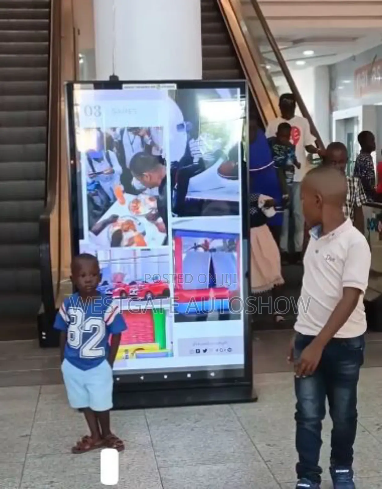 Advertising Screen 85" Frameless Digital Display