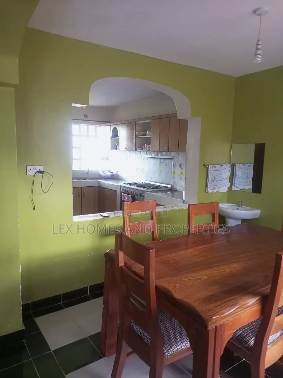 4bdrm Maisonette in Rimpa for sale