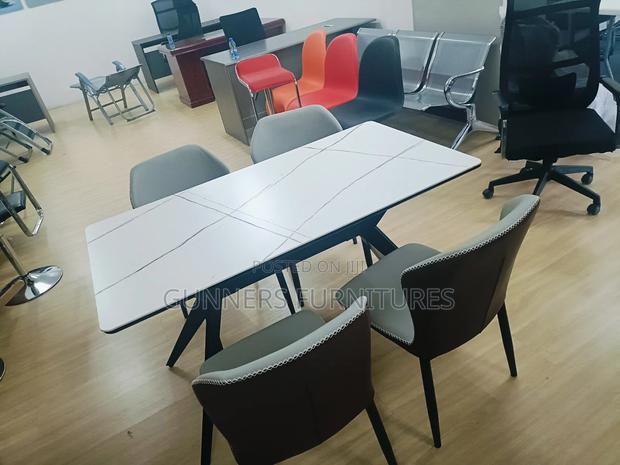 4 Seaters Marble Dining Table - thumbnail 3