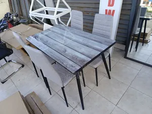 Apexapex Dining Table