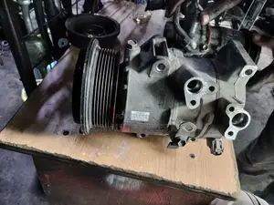 Vanguard/Rav4 Ac Compressor