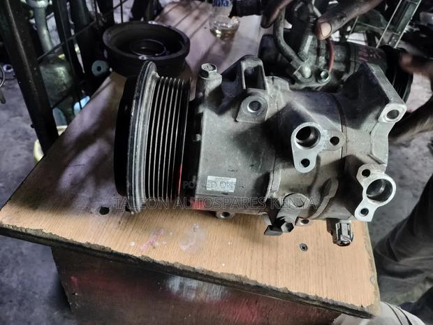 Vanguard/Rav4 Ac Compressor