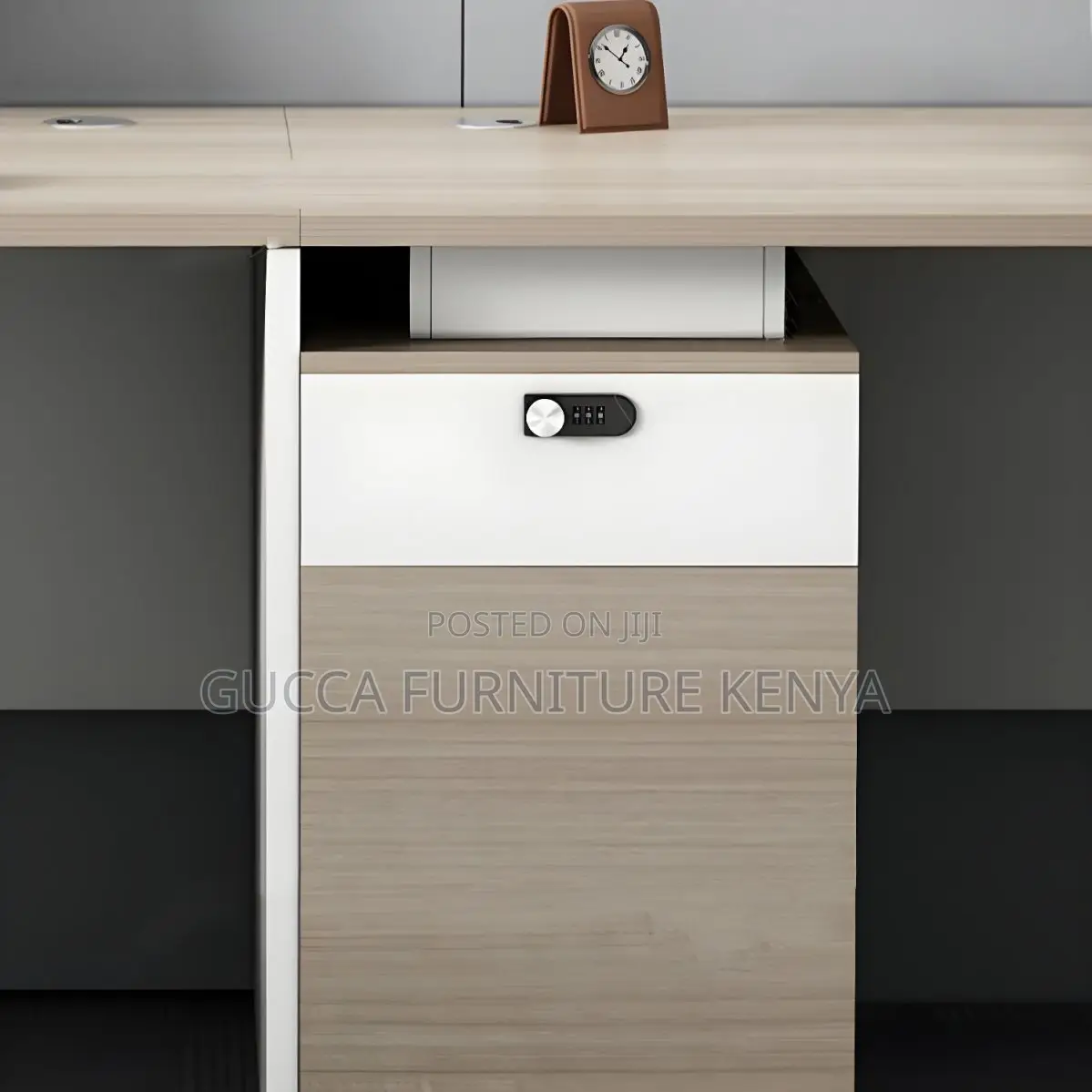 Office Tables:1400mm Brown Wood Executive Office Desk