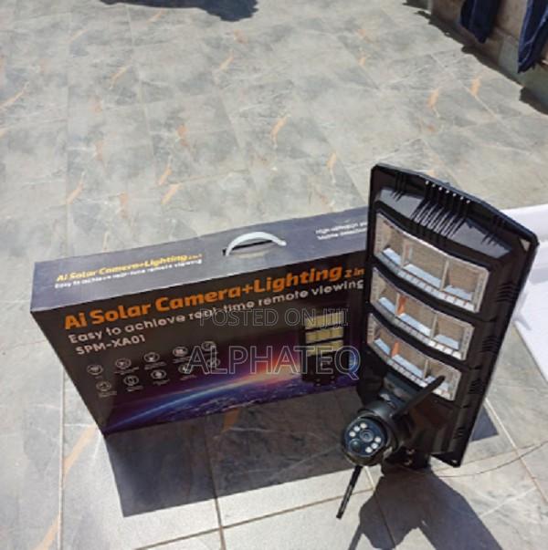 Solar Powered Streetlight 4G PTZ 360 Solar Camera