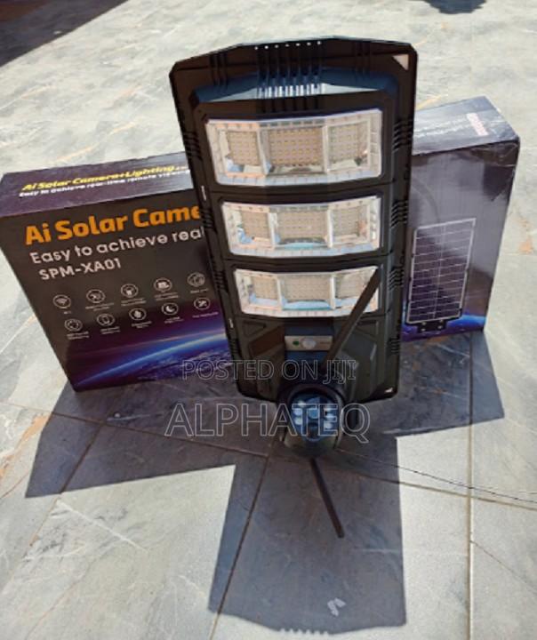 Solar Streetlight With 4G PTZ Ai 4MP Camera 450 Watts