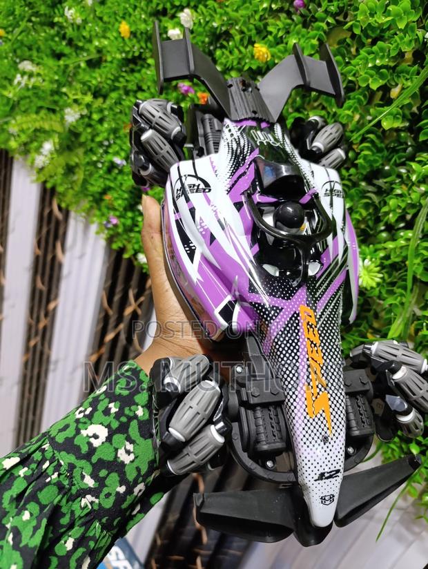 Racing Spray Drift Car With Remote Hand Gesture - thumbnail 4