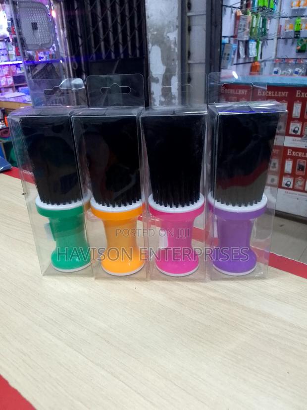 Best Kinyozi Powder Brushes - main view