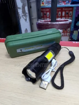 Rechargeable Zooming Torch