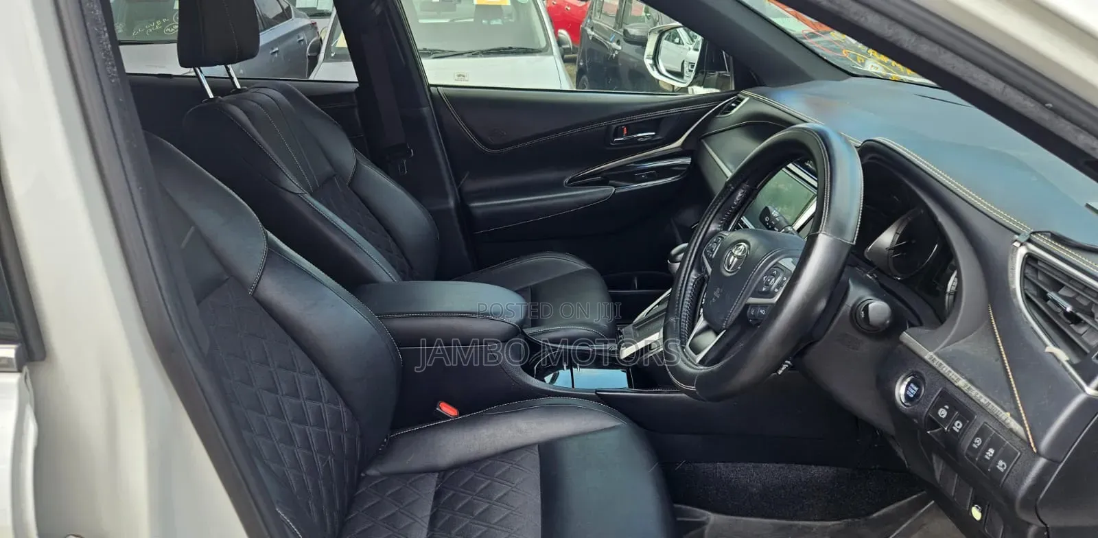 Toyota Harrier 2.0 Turbo 4WD 2018 White