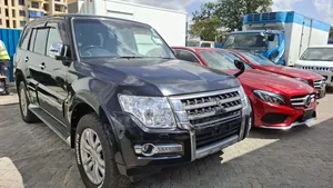 Mitsubishi Pajero V80 3.2 DI-D 2017 Black