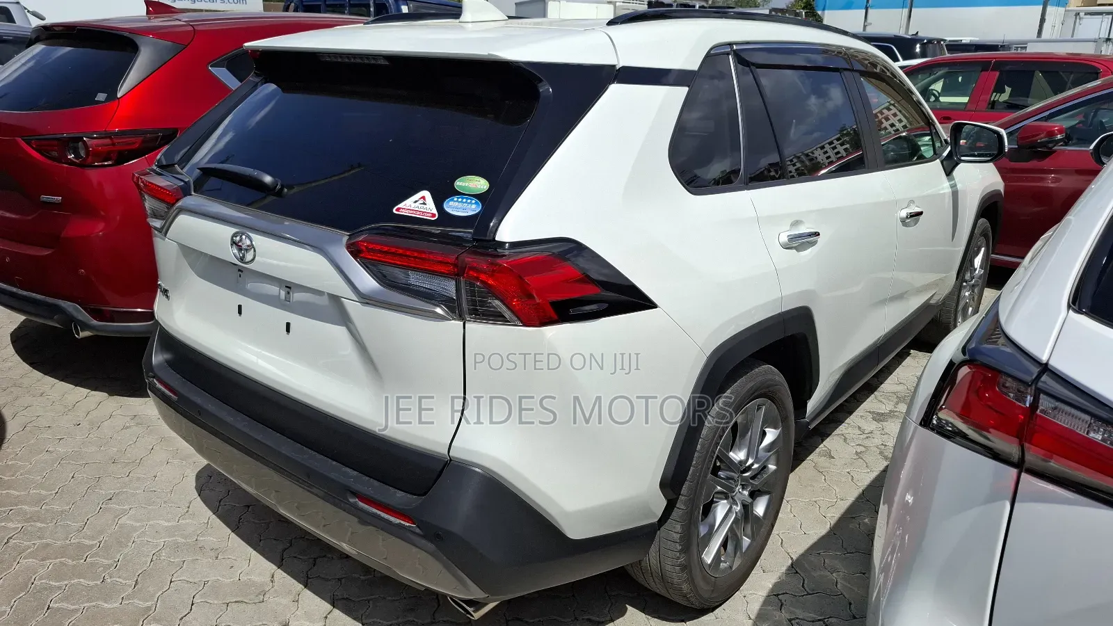 Toyota RAV4 Adventure 2019 White