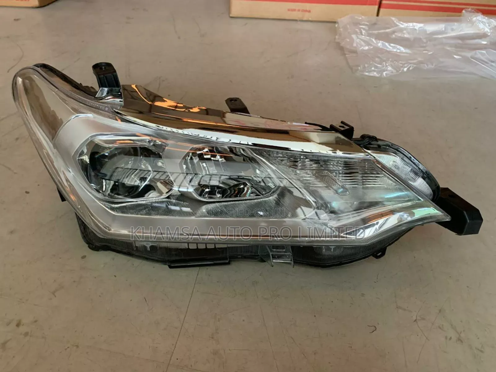 Toyota Fielder Non Xenon 165