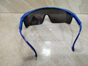Safety Comfortable Googles - thumbnail 2