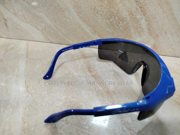 Safety Versatile Googles - main view