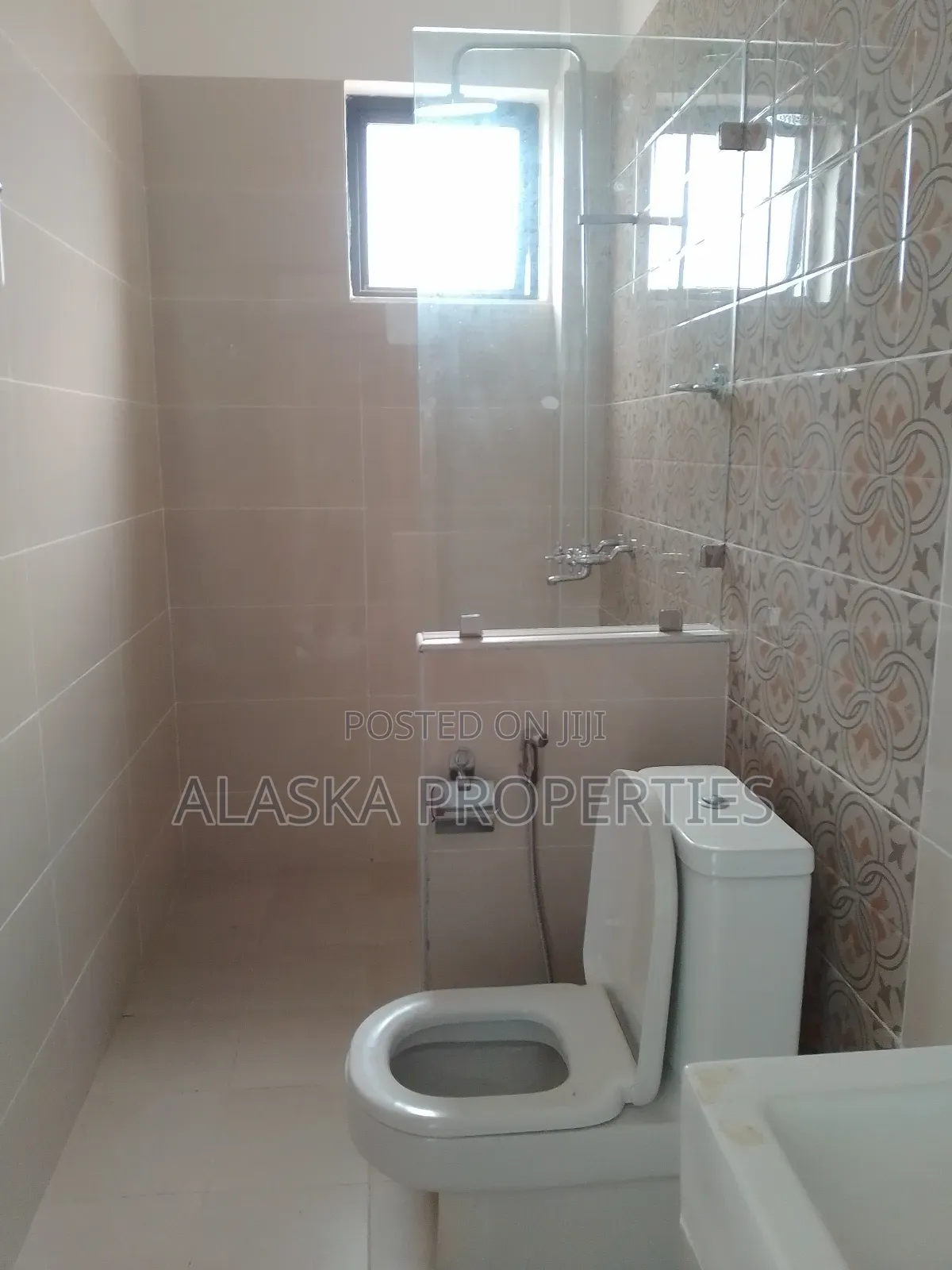 3bdrm Penthouse in Nyali Estate for rent