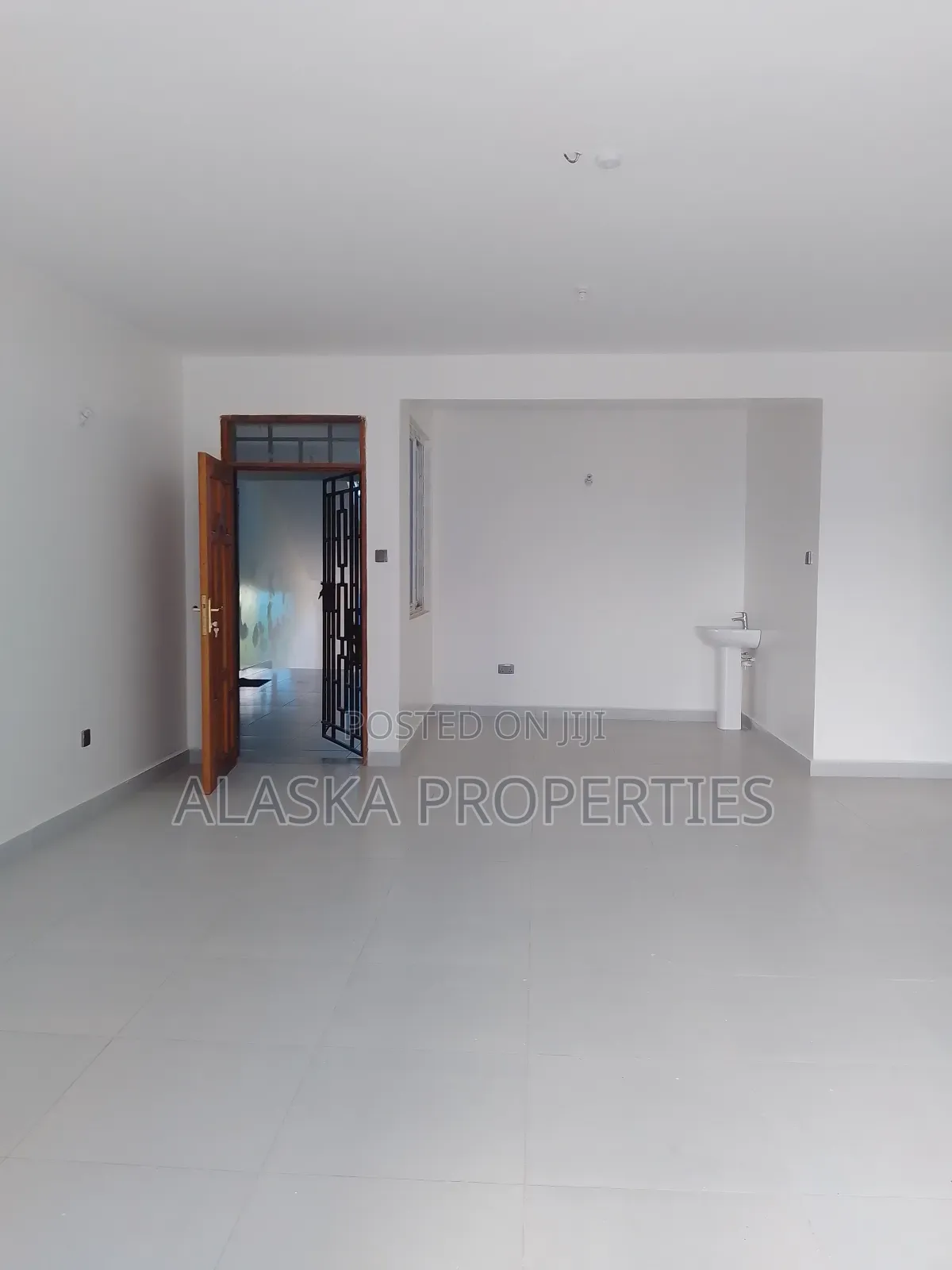 3bdrm Apartment in Nyali Estate for rent