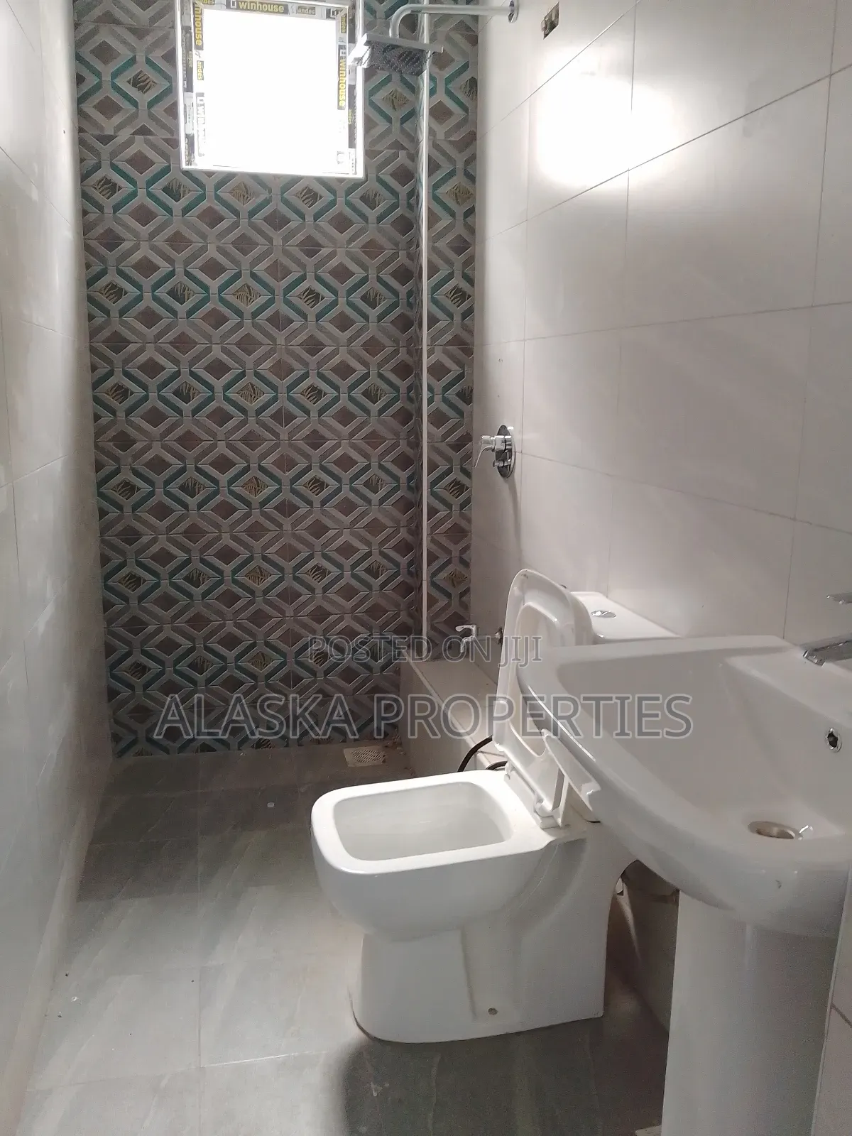 3bdrm Apartment in Nyali Estate for rent