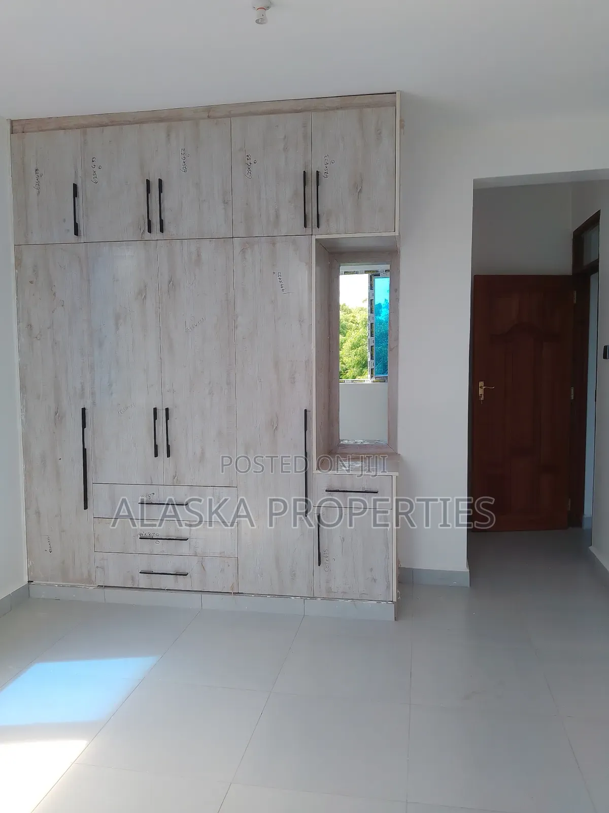 3bdrm Apartment in Nyali Estate for rent