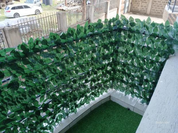 Artificial Balcony Carpet And Fence - main view