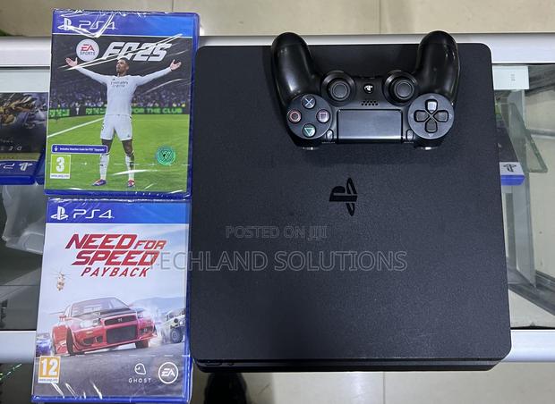 Ps4 Slim  ,2 Pads And Fc2025 - main view