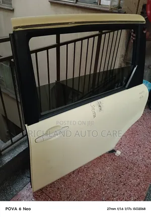 Sienta Nsp81 Rear Left Door