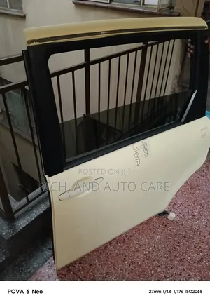 Sienta Nsp81 Rear Left Door