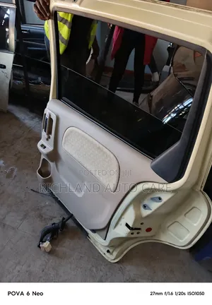 Sienta Rear Right Door Nsp81