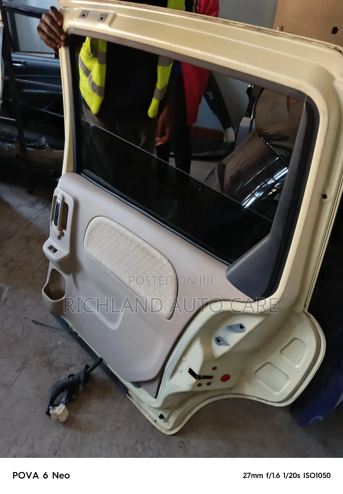 Sienta Rear Right Door Nsp81