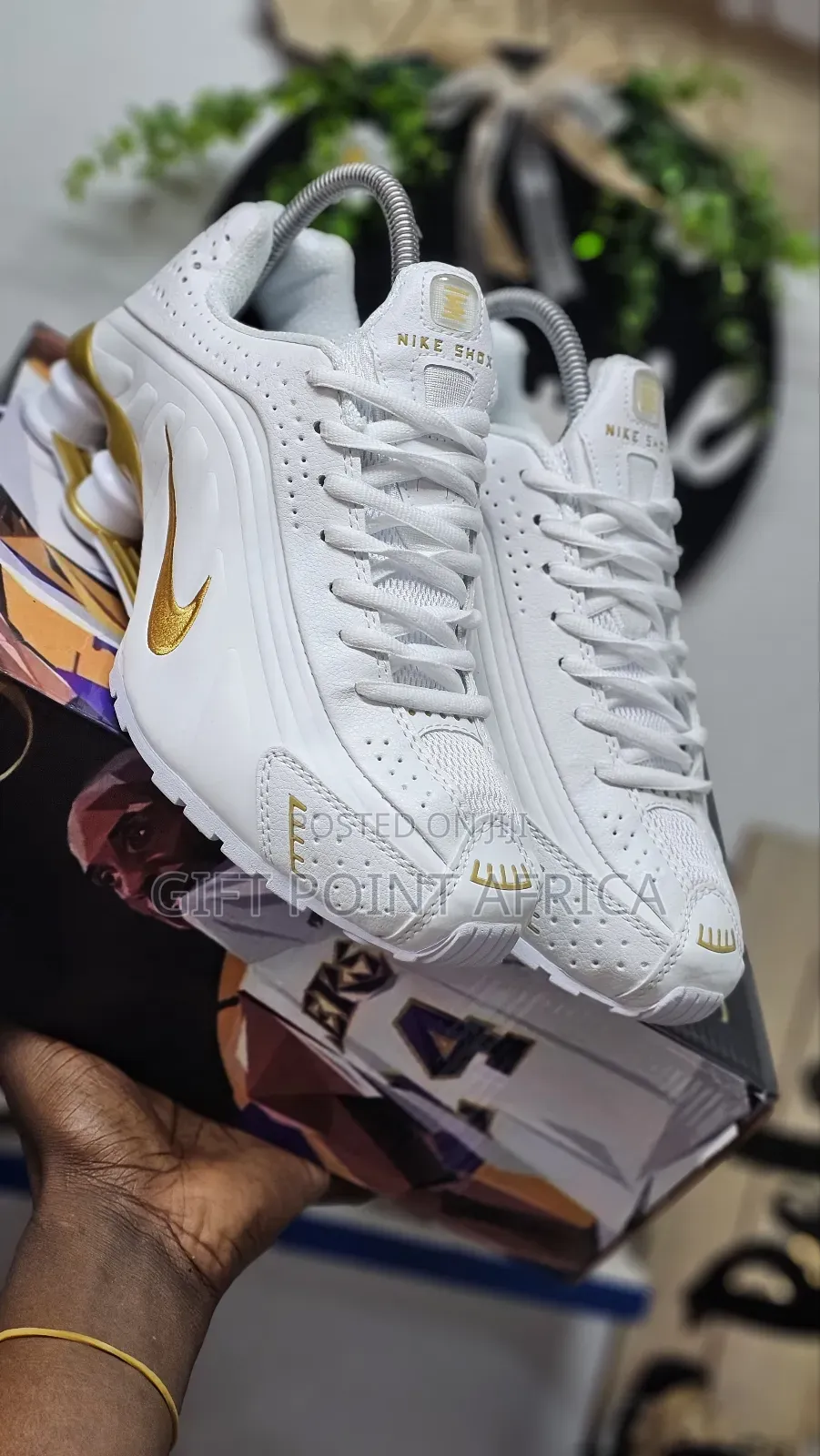 Nike Shoxs Men Sneakers