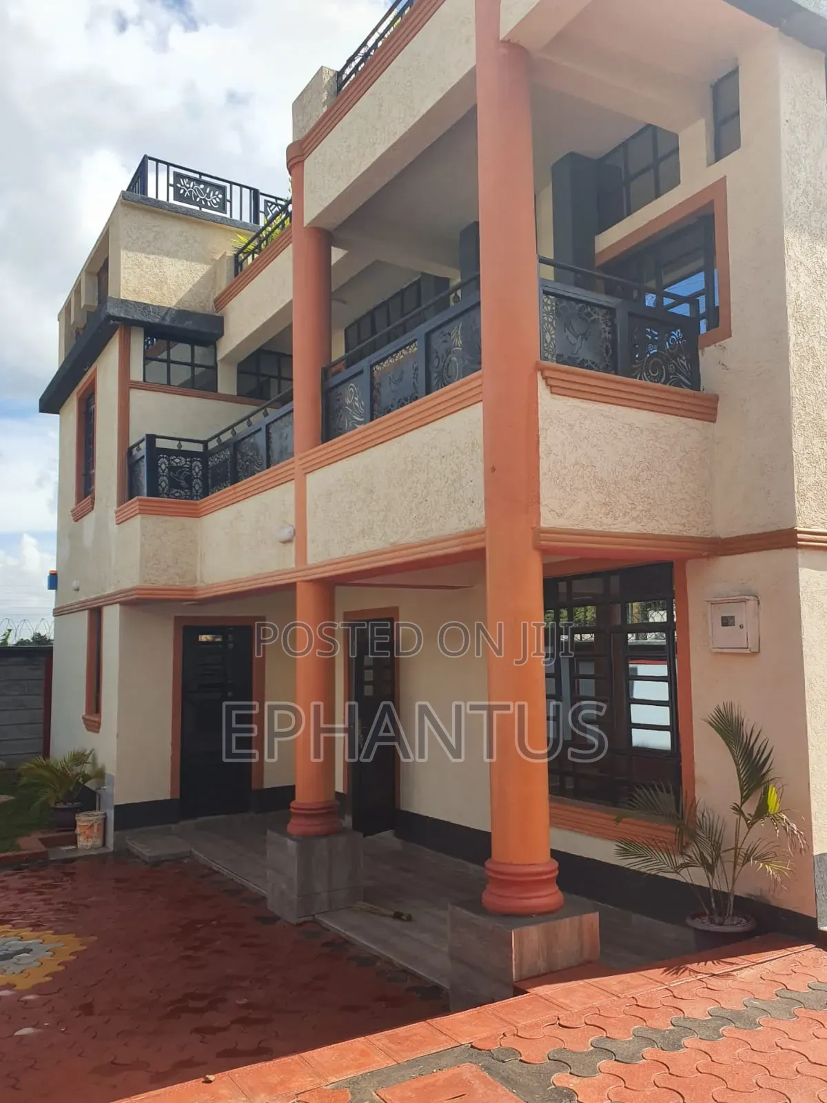 6bdrm Maisonette in Mugutha, Ruiru for sale