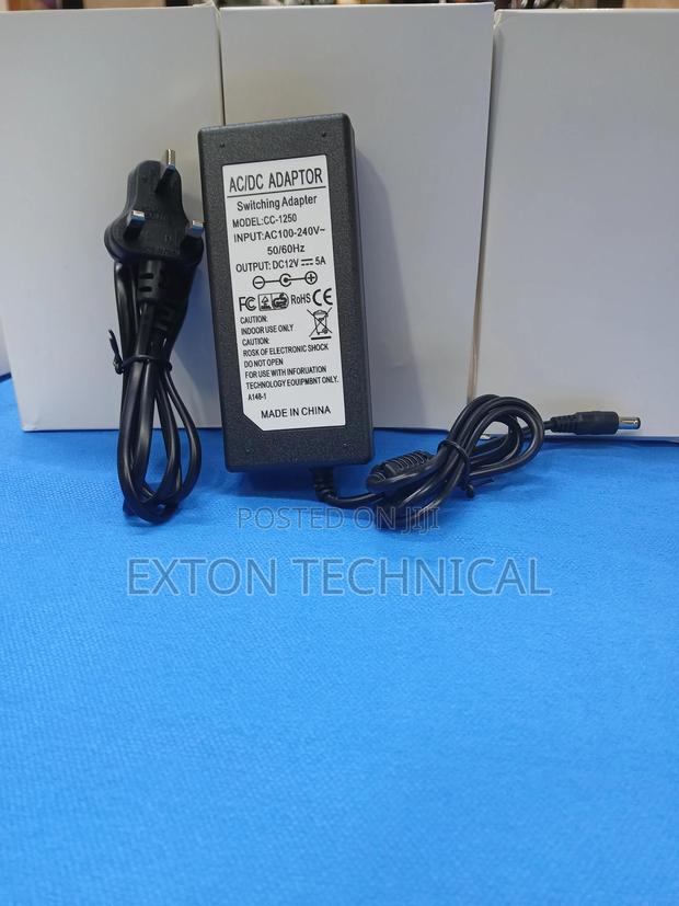 60warts AC/DC Power Adapter 12v 5a