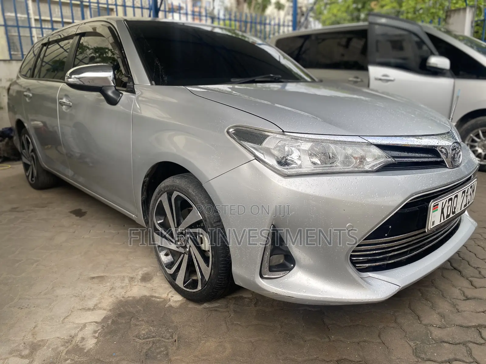 Toyota Corolla Fielder 1.5 Petrol FWD 2017 Silver