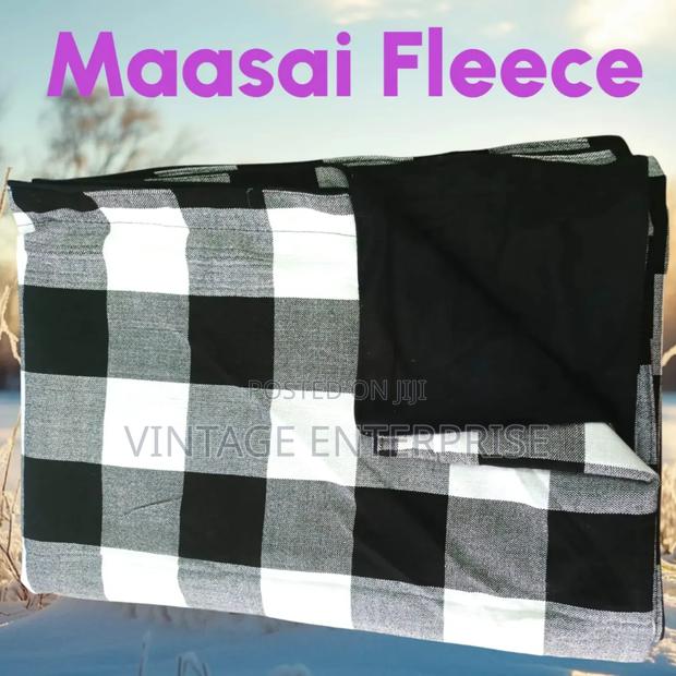 *Maasai Fleece Blanket - main view