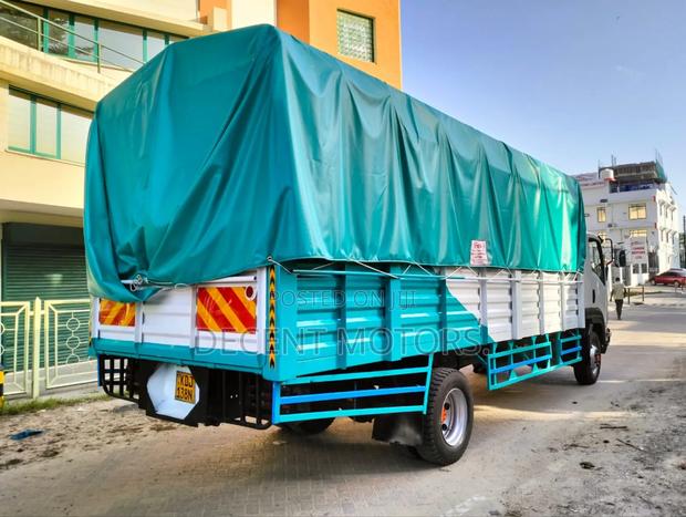 2022 Isuzu FTR - thumbnail 6