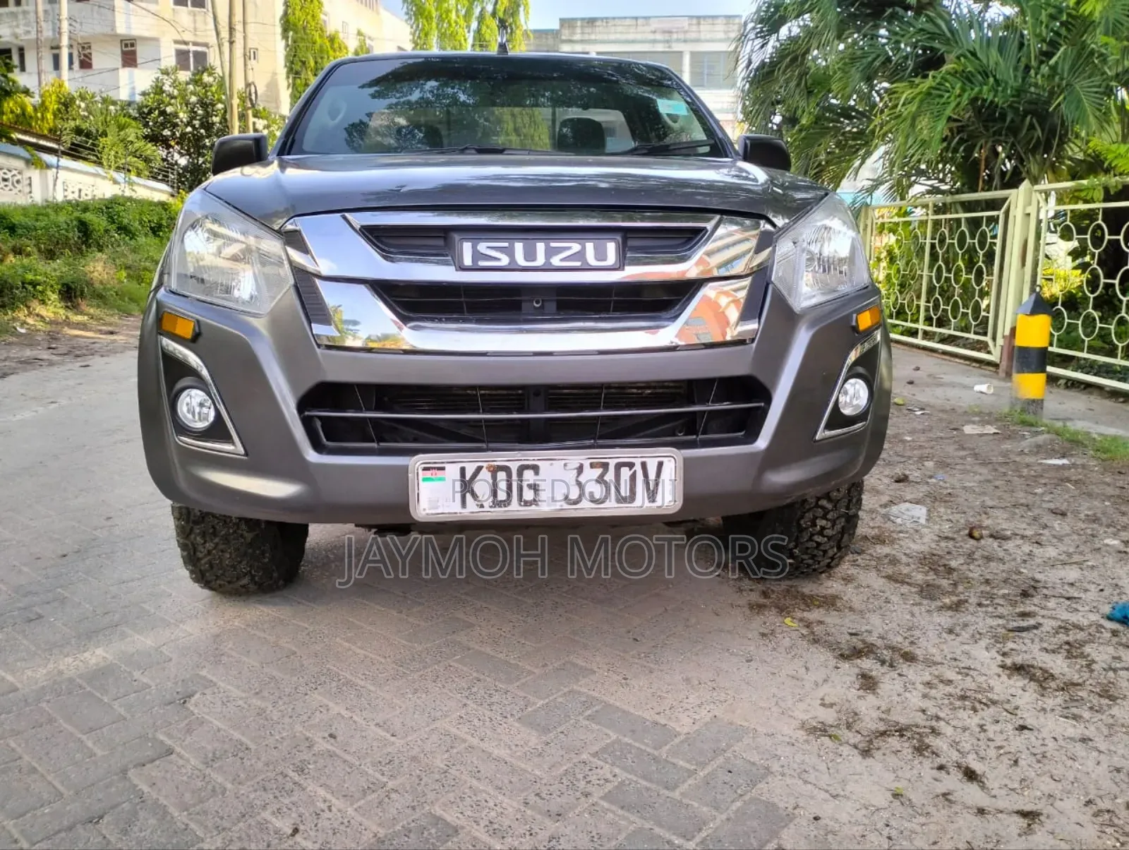 Isuzu D-MAX 2021 Gray