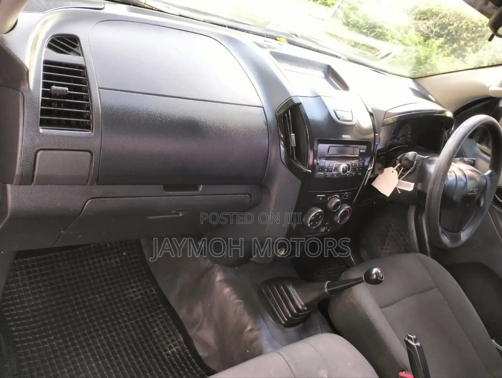 Isuzu D-MAX 2021 Gray