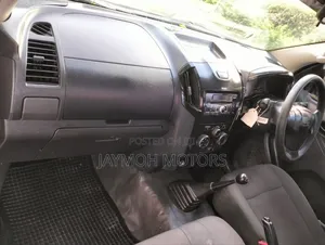 Isuzu D-MAX 2021 Gray
