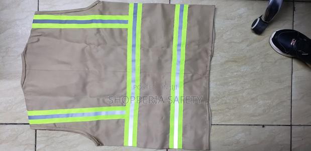 Beige Twill Customer Reflector Vest - thumbnail 2