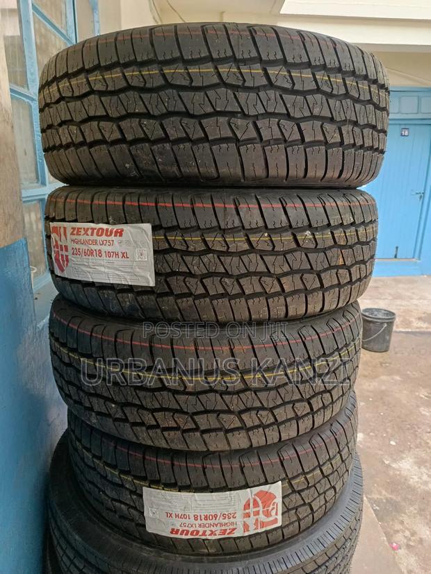 225/60 R18 Zextour